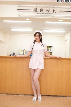 日系裸妆女士